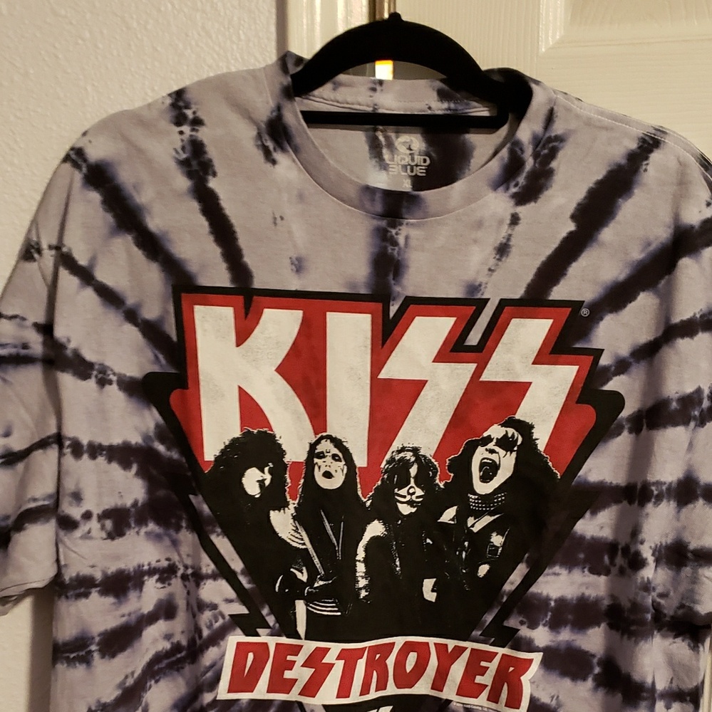 Tee shirt